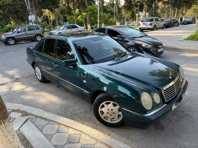 Mercedes E 230 1995, 260,000 km - 2.3 l - Şirvan