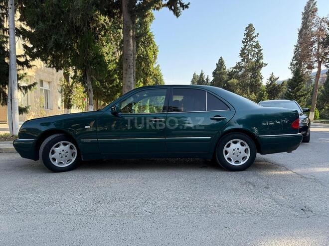 Mercedes E 230 1995, 260,000 km - 2.3 l - Şirvan