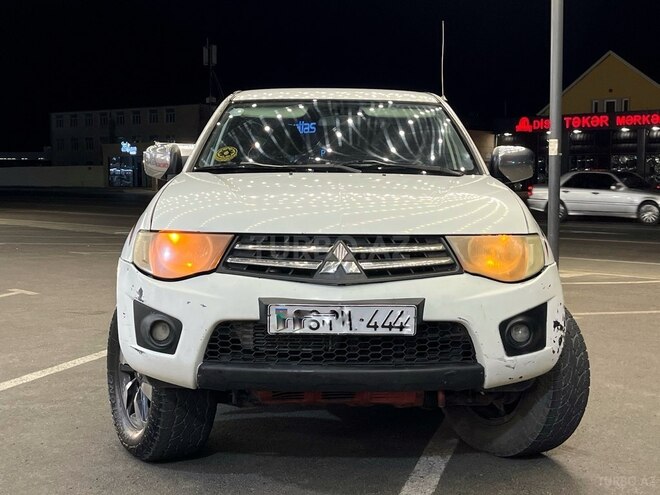 Mitsubishi L200 2014, 506,000 km - 2.5 l - Bakı