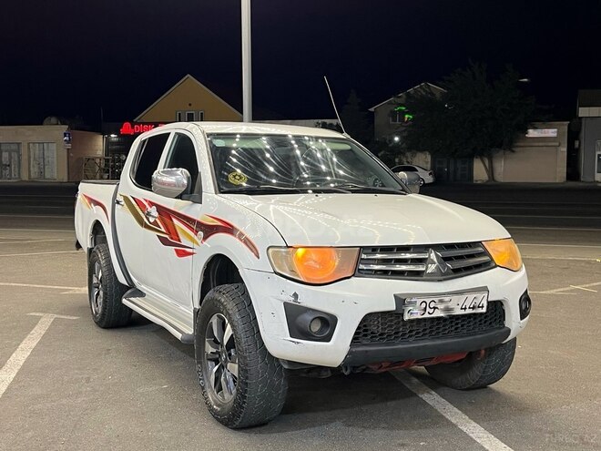 Mitsubishi L200 2014, 506,000 km - 2.5 l - Bakı