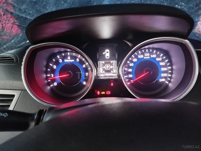 Hyundai Elantra 2014, 146,000 km - 1.8 l - Bakı