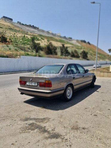 BMW 535 1989, 396,000 km - 3.5 l - Bakı