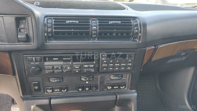 BMW 535 1989, 396,000 km - 3.5 l - Bakı