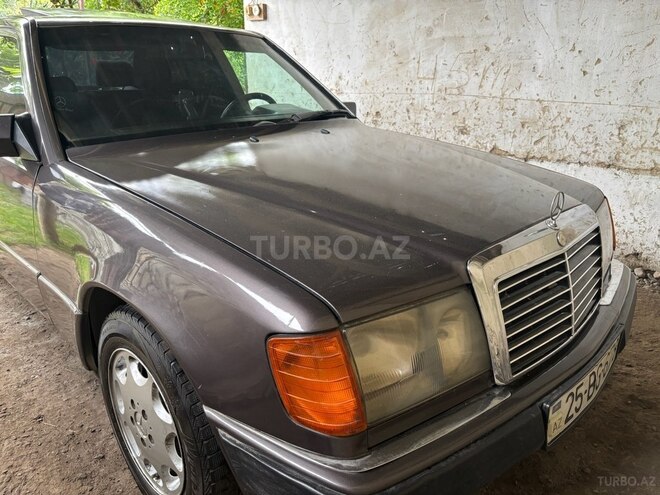 Mercedes E 200 d 1993, 520,000 km - 2.0 л - Oğuz