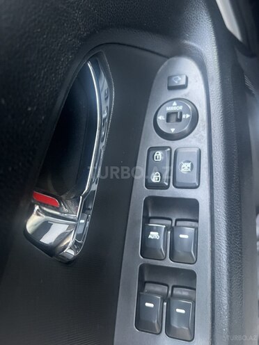 Kia Sportage 2013, 300,000 km - 2.0 л - Bakı