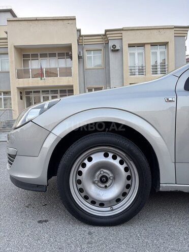 Opel Astra 2007, 232,000 km - 1.4 l - Bakı