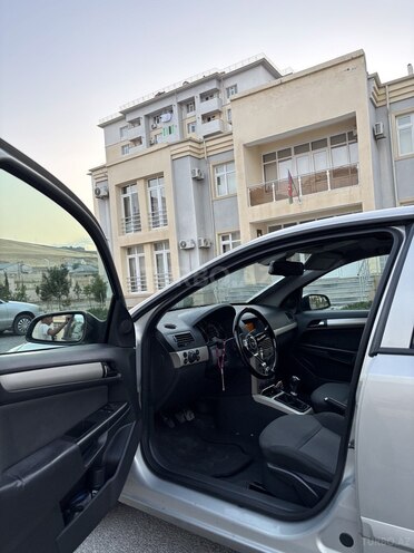Opel Astra 2007, 232,000 km - 1.4 l - Bakı