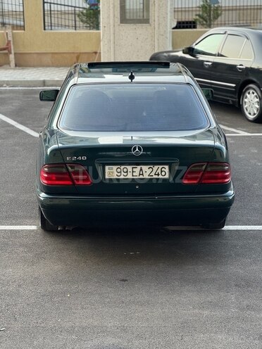 Mercedes E 240 1998, 300,000 km - 2.4 l - Bakı