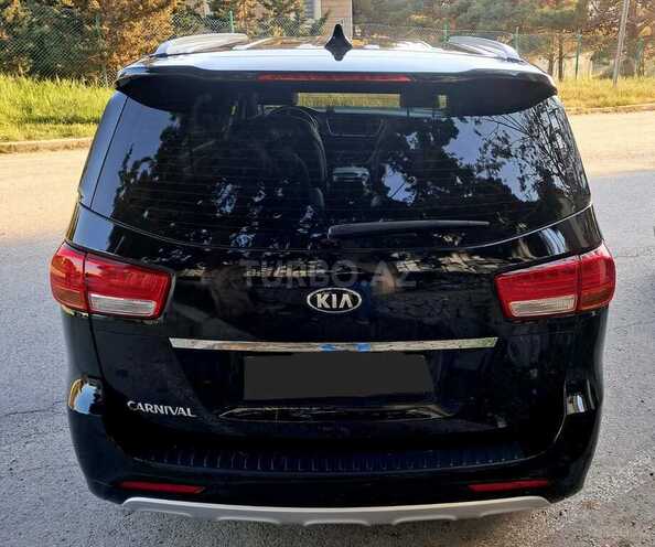Kia Carnival 2016, 226,000 km - 2.2 l - Bakı
