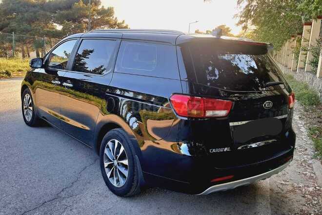 Kia Carnival 2016, 226,000 km - 2.2 l - Bakı
