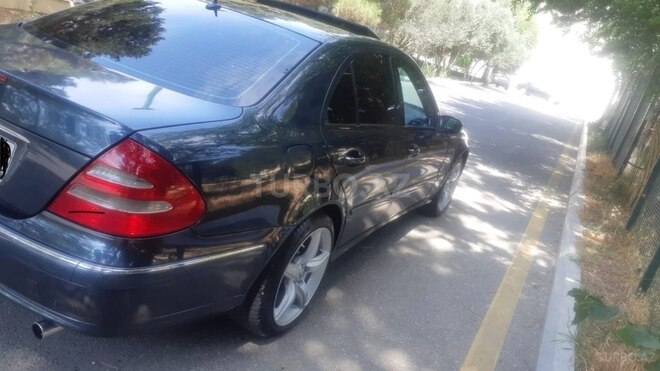 Mercedes E 320 2002, 165,000 km - 3.2 l - Bakı