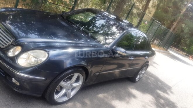 Mercedes E 320 2002, 165,000 km - 3.2 l - Bakı