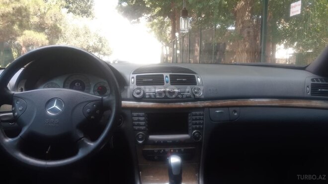 Mercedes E 320 2002, 165,000 km - 3.2 l - Bakı