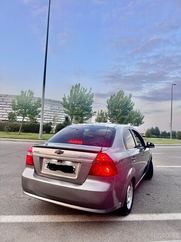 Chevrolet Aveo-3