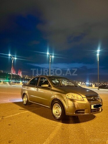 Chevrolet Aveo-8