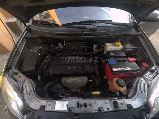 Chevrolet Aveo-13