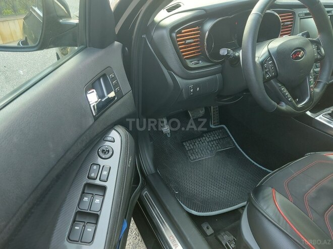 Kia Optima-12