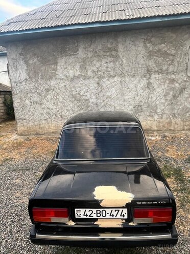 LADA (VAZ) 2107-2
