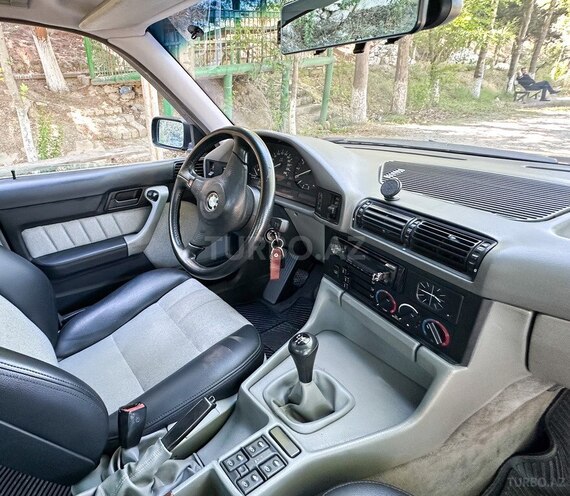 BMW 520 1993, 350,000 km - 2.0 л - Bakı