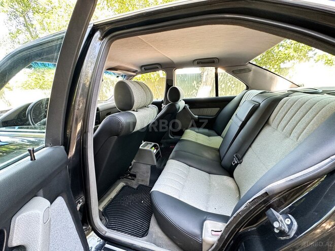 BMW 520 1993, 350,000 km - 2.0 л - Bakı