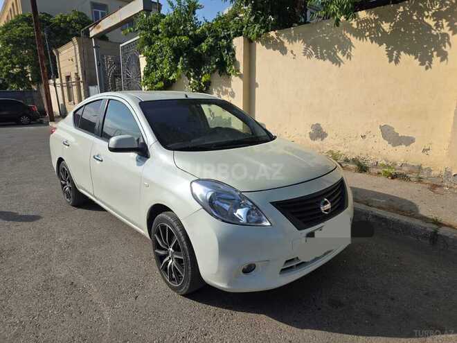Nissan Sunny 2013, 293,000 km - 1.5 l - Bakı