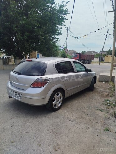 Opel Astra 2007, 260,000 km - 1.4 l - Bakı