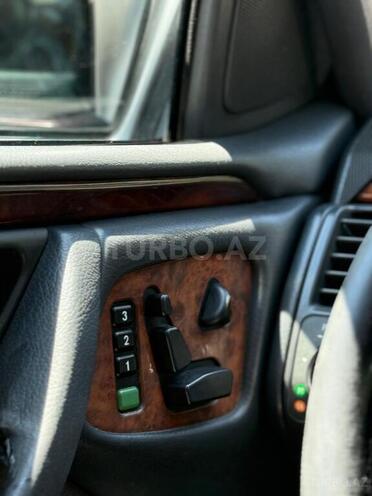 Mercedes E 240 2002, 146,000 km - 2.4 l - Bakı