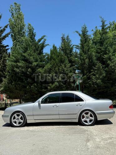 Mercedes E 240 2002, 146,000 km - 2.4 l - Bakı