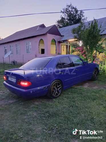 Mercedes E 240 1998, 565,835 km - 2.4 l - Qəbələ