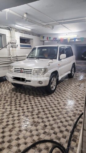 Mitsubishi Pajero io 2000, 266,600 km - 2.0 л - Bakı