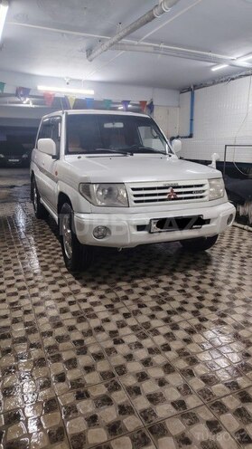 Mitsubishi Pajero io 2000, 266,600 km - 2.0 л - Bakı