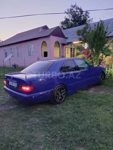 Mercedes E 240 1998, 565,835 km - 2.4 l - Qəbələ