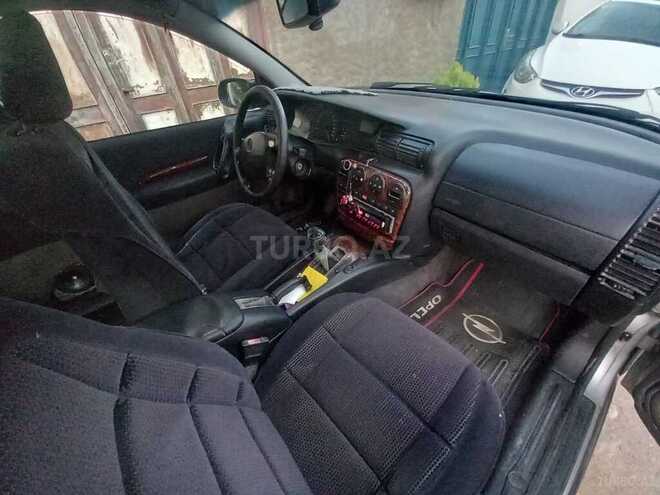 Opel Omega 1996, 273,879 km - 2.0 l - Bakı