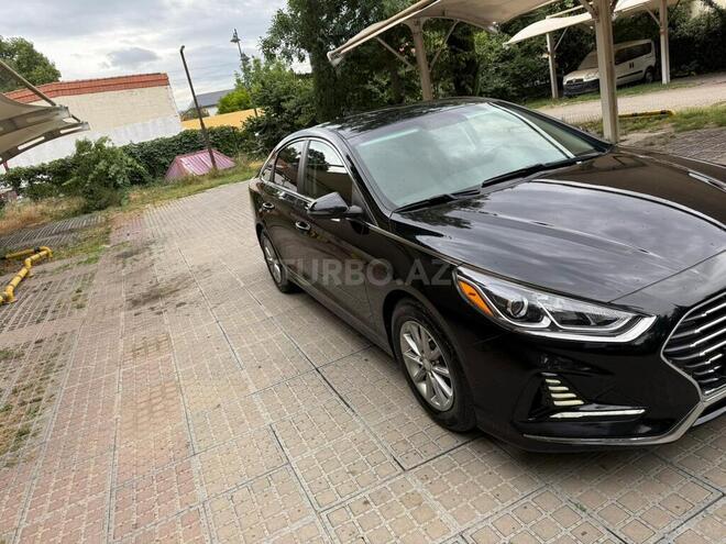 Hyundai Sonata-2