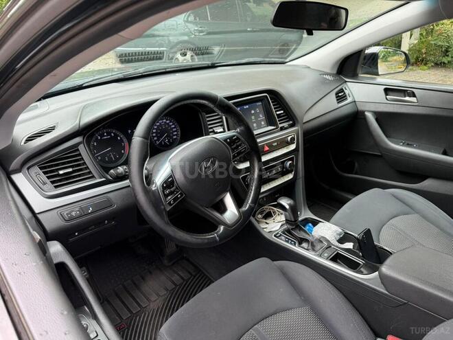 Hyundai Sonata-3