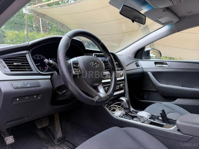 Hyundai Sonata-7