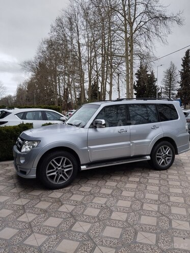 Mitsubishi Pajero 2013, 122,000 km - 3.5 l - Lənkəran