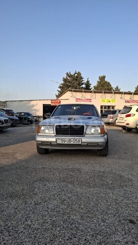 Mercedes E 220 d 1993, 350,000 km - 2.2 l - Bakı