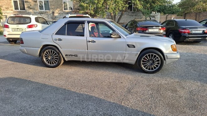 Mercedes E 220 d 1993, 350,000 km - 2.2 l - Bakı