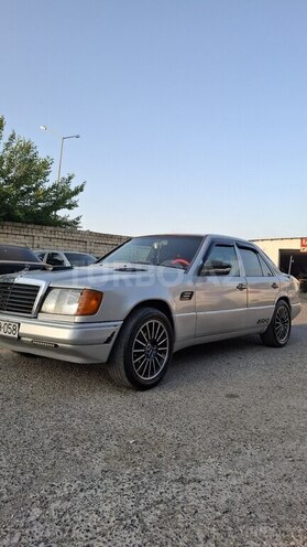 Mercedes E 220 d 1993, 350,000 km - 2.2 l - Bakı