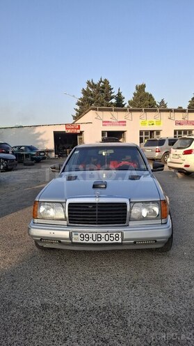 Mercedes E 220 d 1993, 350,000 km - 2.2 l - Bakı
