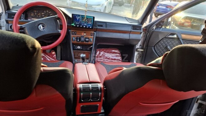 Mercedes E 220 d 1993, 350,000 km - 2.2 l - Bakı