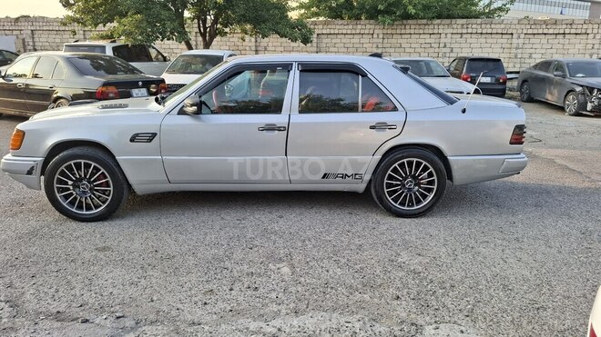 Mercedes E 220 d 1993, 350,000 km - 2.2 l - Bakı