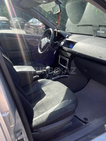 Opel Astra 2006, 266,000 km - 1.3 l - Bakı
