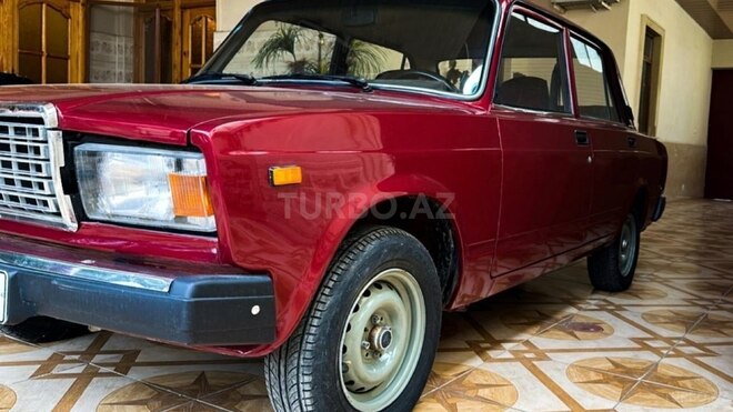 LADA (VAZ) 2107-2