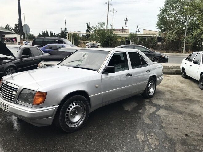 Mercedes E 320 1994, 413,999 km - 3.2 l - Bakı