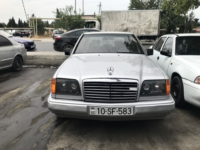 Mercedes E 320 1994, 413,999 km - 3.2 l - Bakı