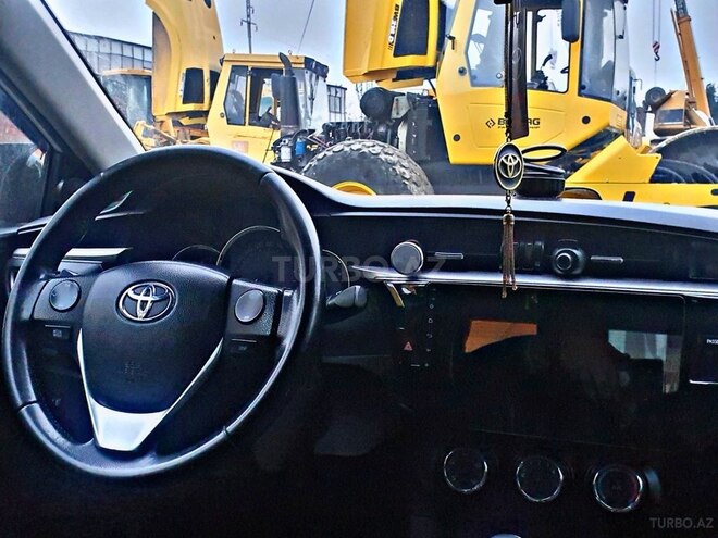 Toyota Corolla 2013, 306,000 km - 1.6 l - Bakı