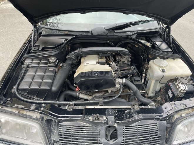 Mercedes C 230 2000, 304,465 km - 2.3 l - Qazax