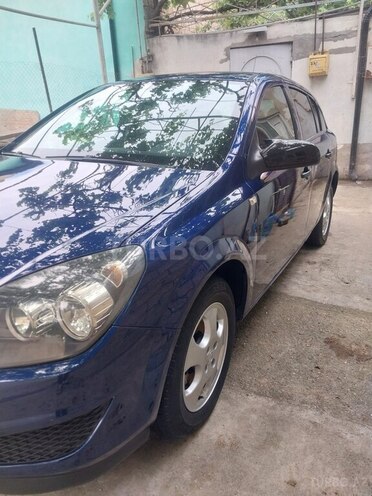 Opel Astra 2009, 250,000 km - 1.4 l - Bakı